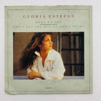 Gloria Estefan - Here We...